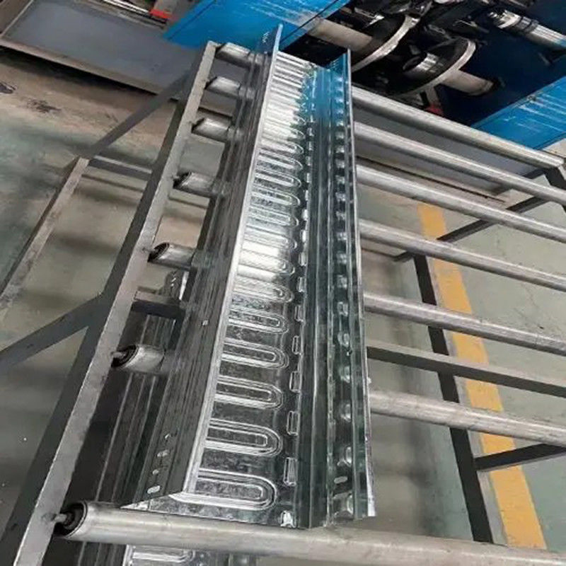 20-100 kg/M Escadaria de alumínio Tipo de bandeja de cabo Fabricantes Cor prateada