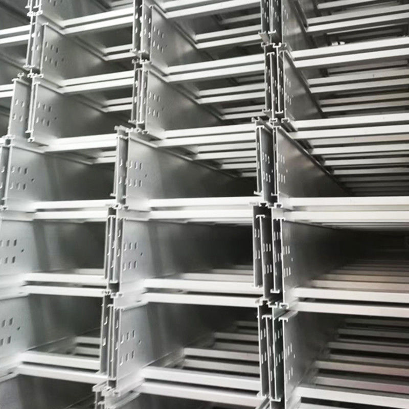 Escalas resistentes à corrosão tipo bandeja de cabos HDG para distribuição de energia